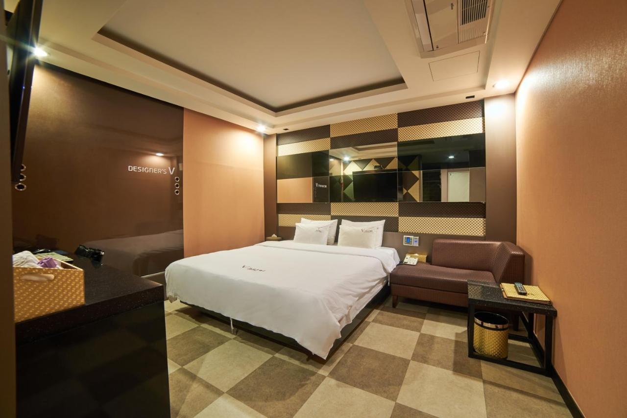 Busan Premium V Hotel Exteriör bild