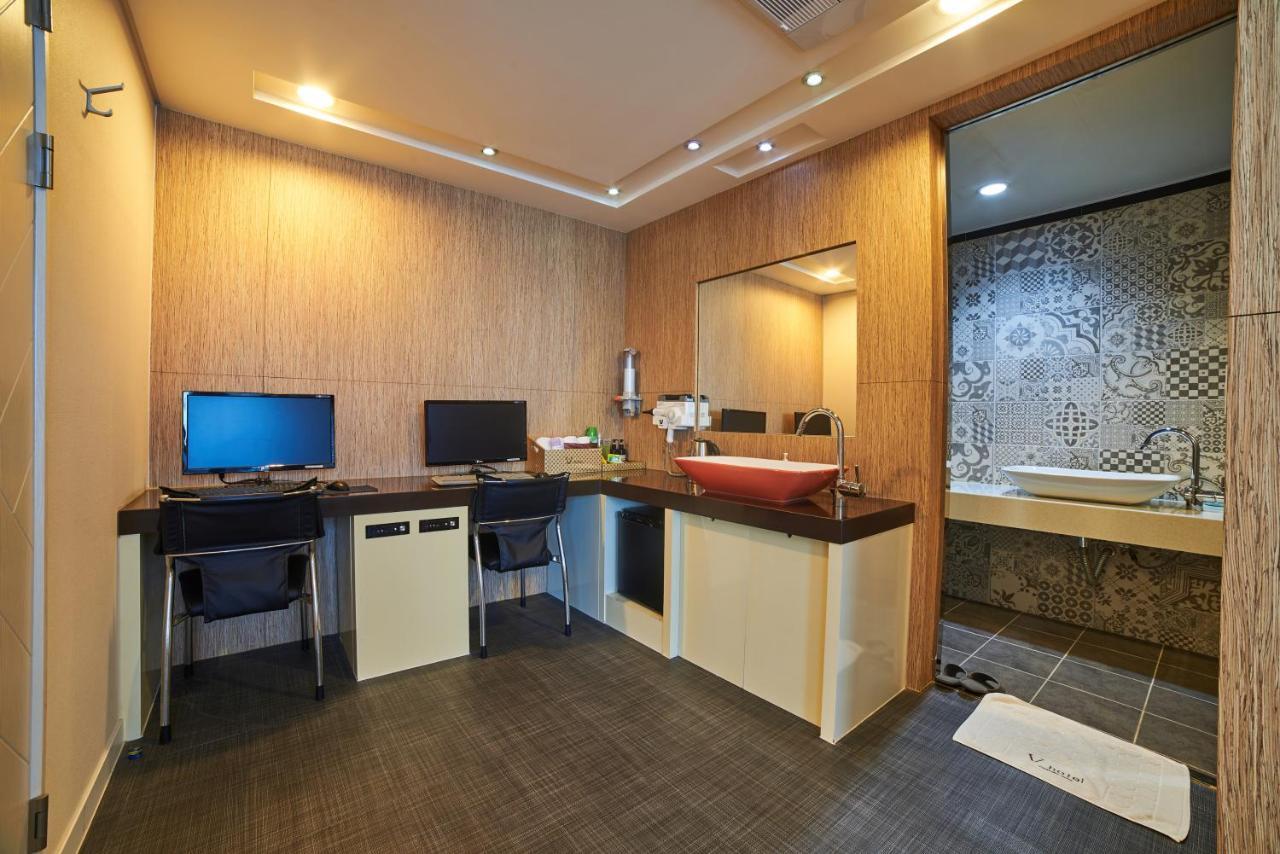 Busan Premium V Hotel Exteriör bild