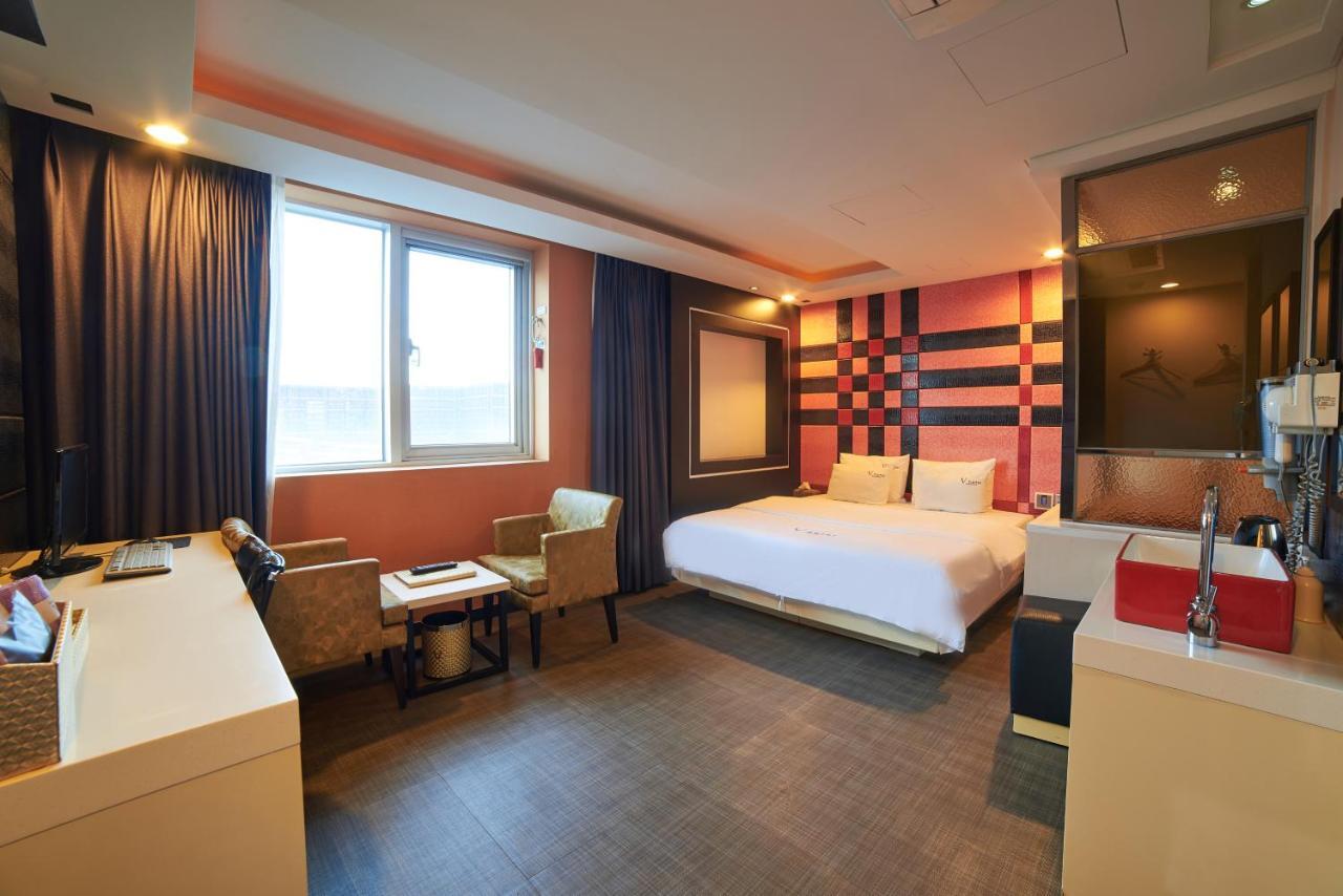 Busan Premium V Hotel Exteriör bild